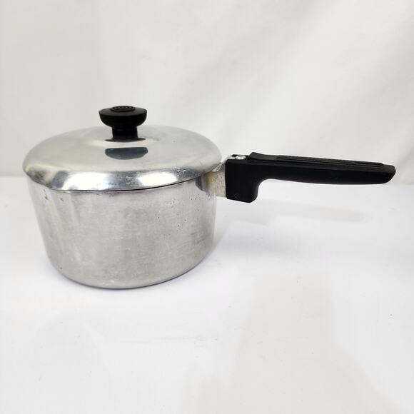 Vintage Magnalite Aluminum GHC 3Qt 3L Double Spout Saucepan Pot w Lid USA - Picture 1 of 9